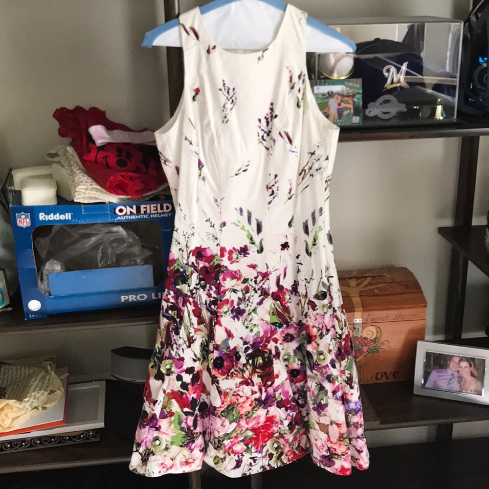 Maggy London Floral Poppy Knee Length Dress